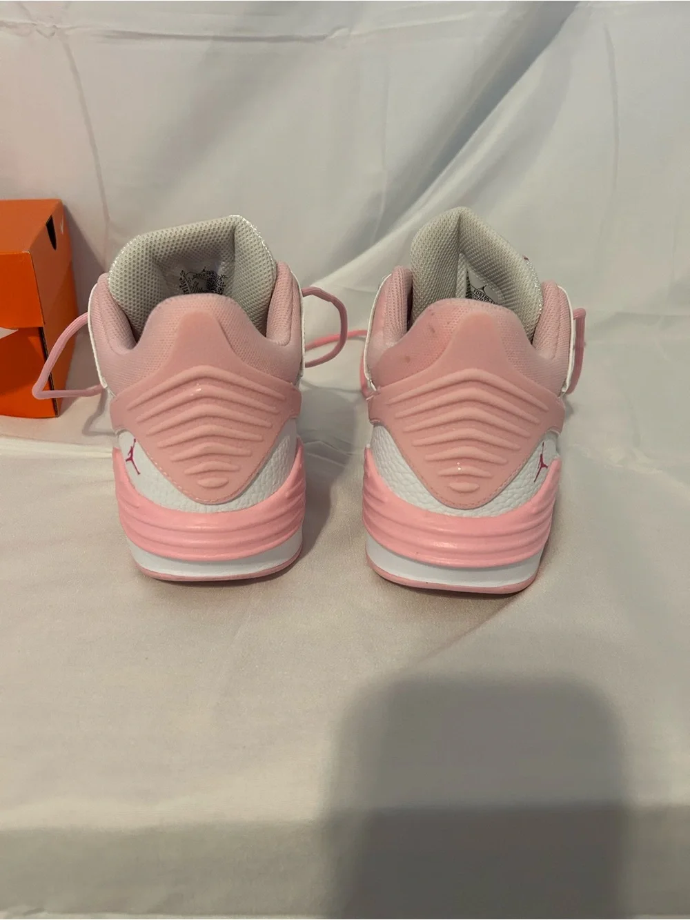 AirJordan Max Aura 5 Kids White and Pink High-Top Sneakers, Y4.5